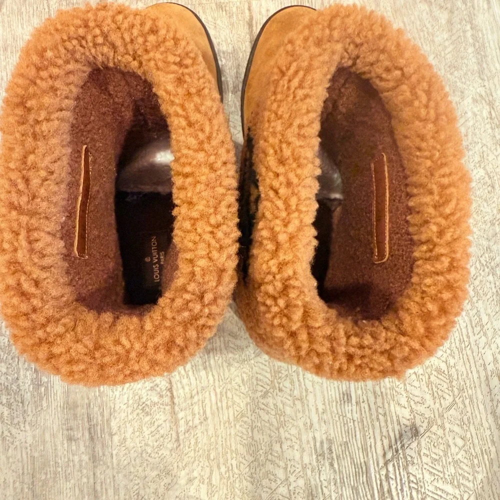 Louis Vuitton Suede Shearling Snowdrop Brown Ankle Booties - Picture 7 of 10
